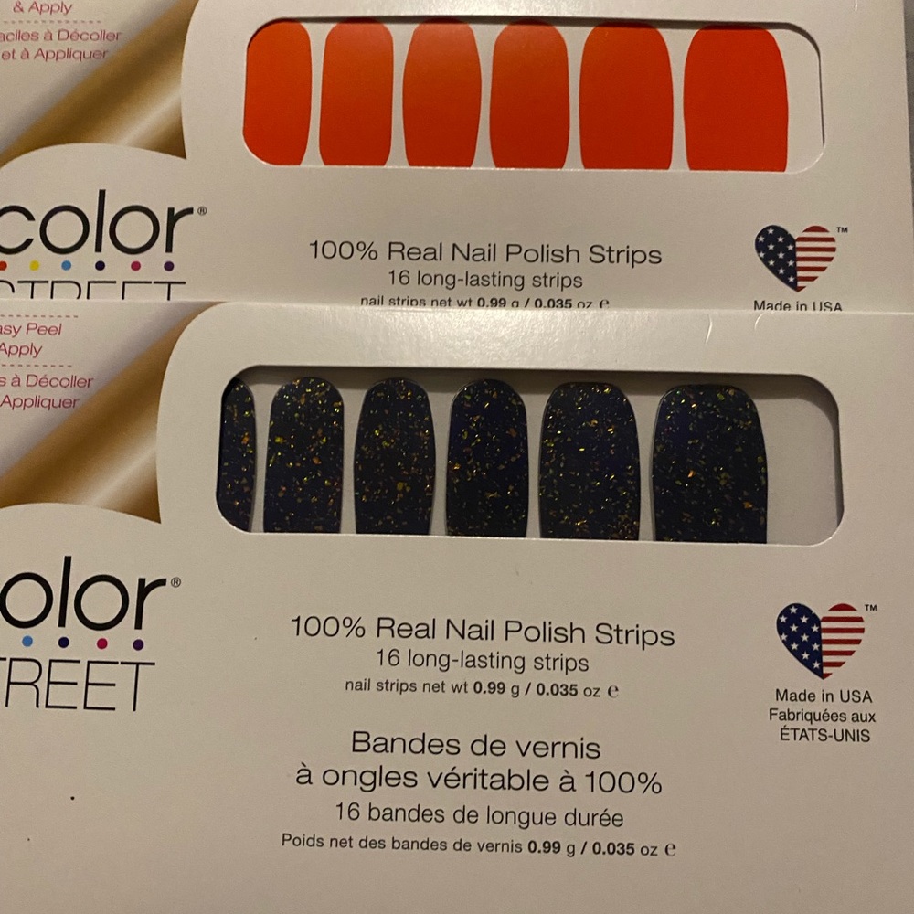 Color street sets.